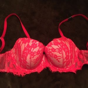 Victoria’s Secret Dream Angels Lined Demi Bra